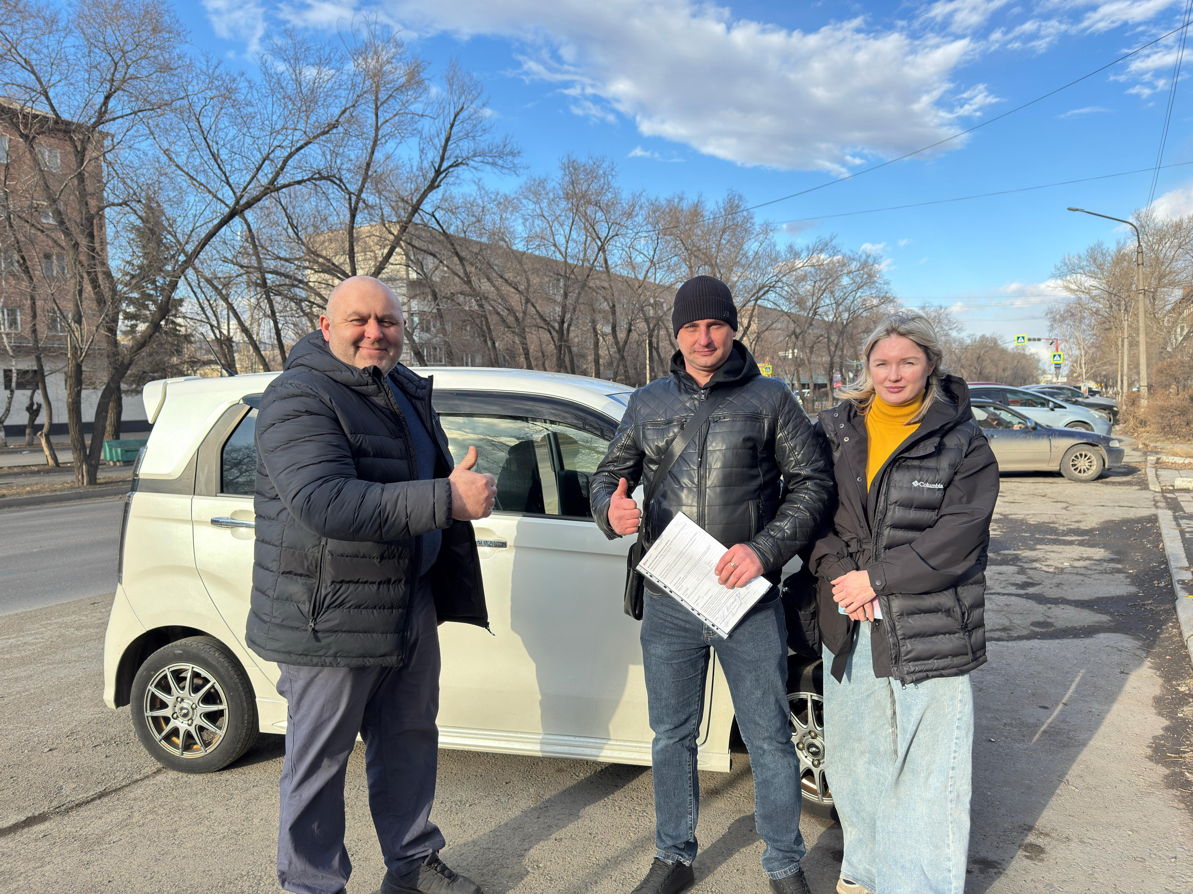 фото победителя 2025 - розыгрыш от магазина цветов в Абакане