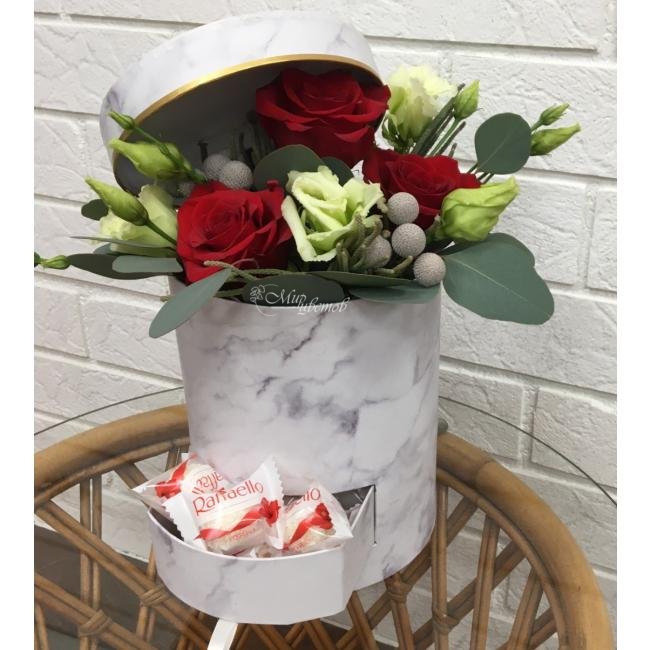 Композиция «Очаровательной особе»