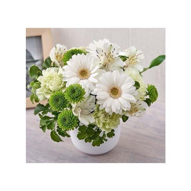 Композиция в шляпной коробке «Безмятежность»