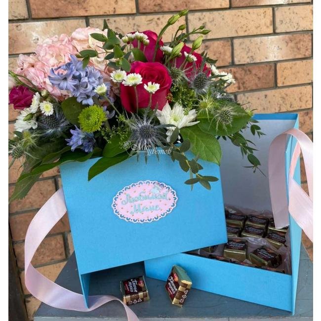 Композиция в коробке «Для самых родных»