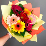 Букеты цветов Сборный букет «Парижский поцелуй» - интернет-магазин «Мир Цветов» в Черногорске