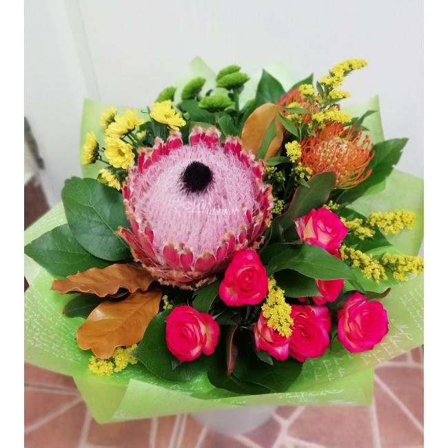 Сборный букет с протеей «Хочу удивить»