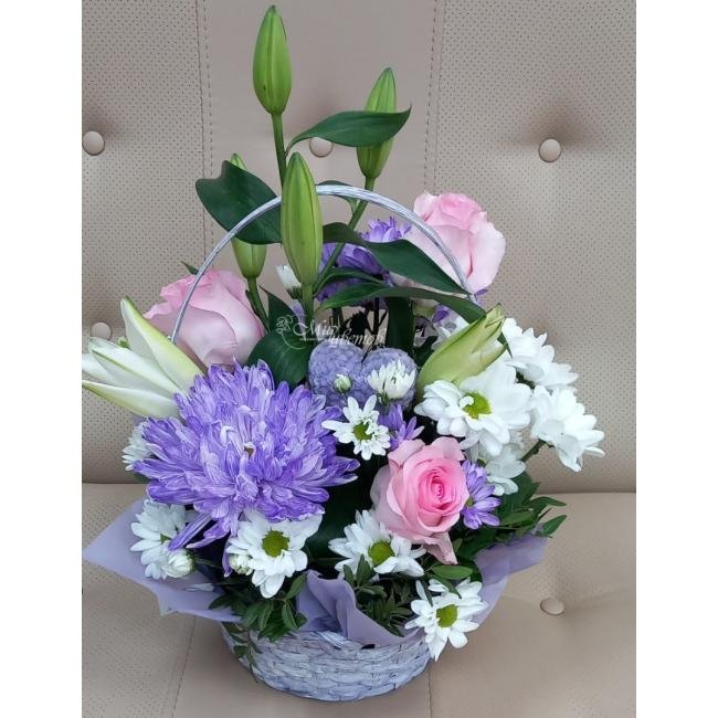 Композиция в корзине «Сиреневый восторг»