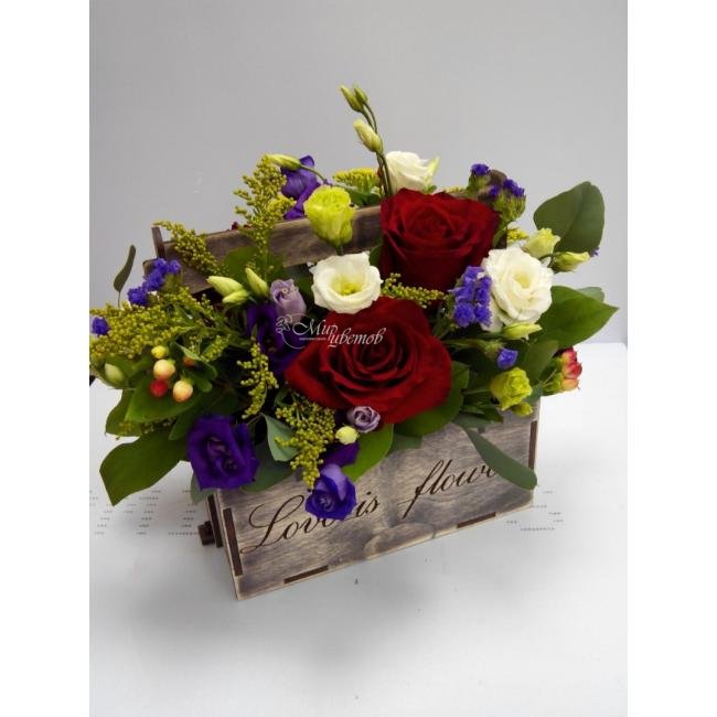 Композиция в ящике «Для любимой мамы»