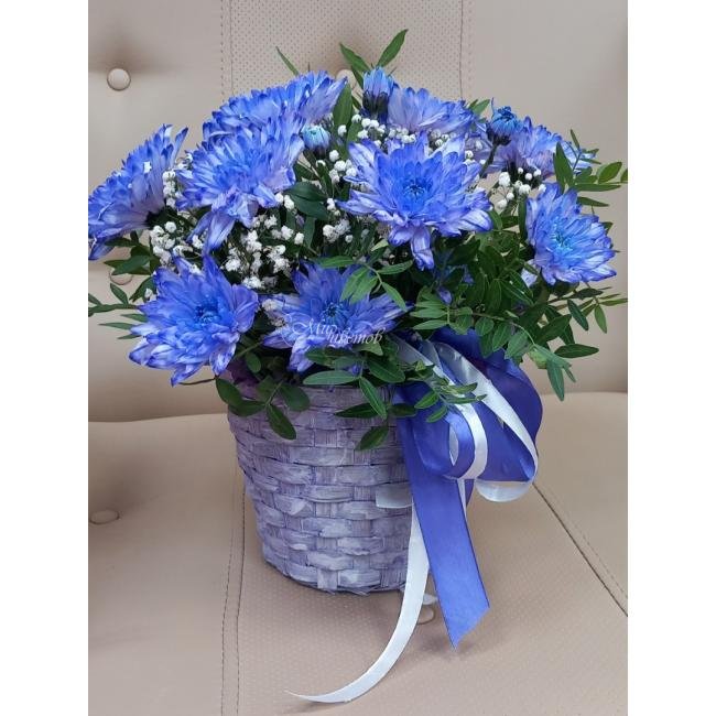 К омпозиция в корзине «От чистого сердца»