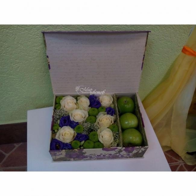 Композиция в коробке Яблоко любви