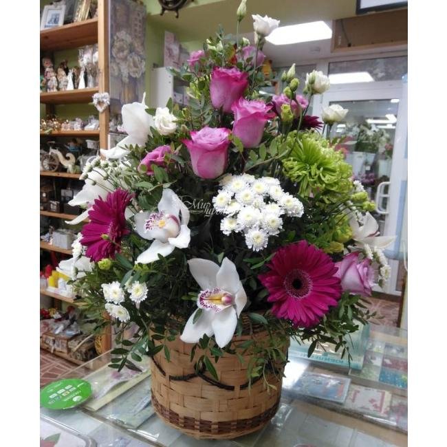 Композиция в корзине «Калейдоскоп»