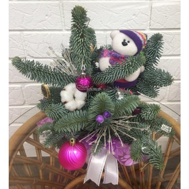 Композиция в кашпо Новый год к нам мчится!