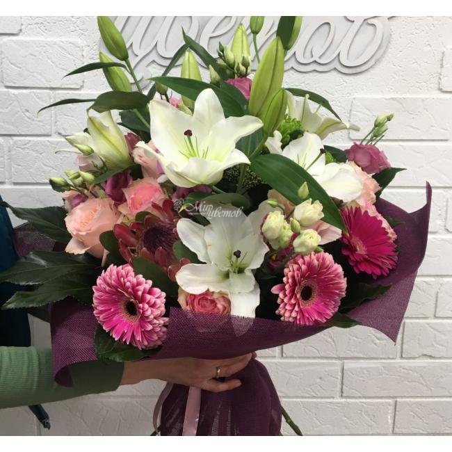 Сборный букет «Долгожданное признание»